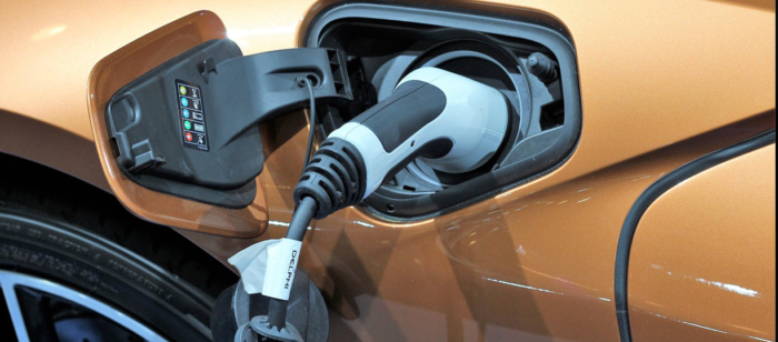 EMERGENCY MOBILE WORKSHOP FOR FULL HYBRID CARS (FLAT BATTERY)